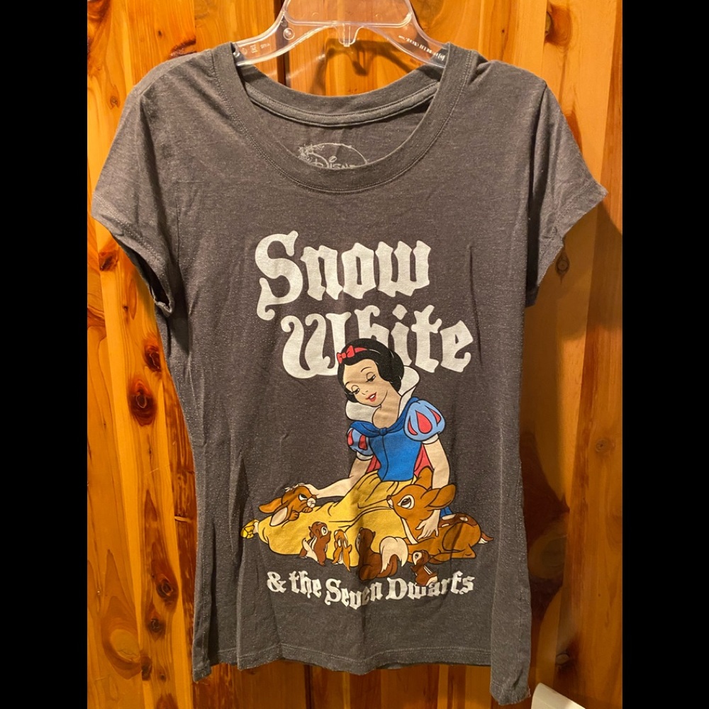 Grey Disney Snow White Tshirt Size Adult Medium